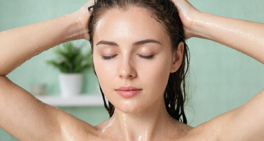 Как часто нужно мыть голову зимой: дерматолог дал точный ответ