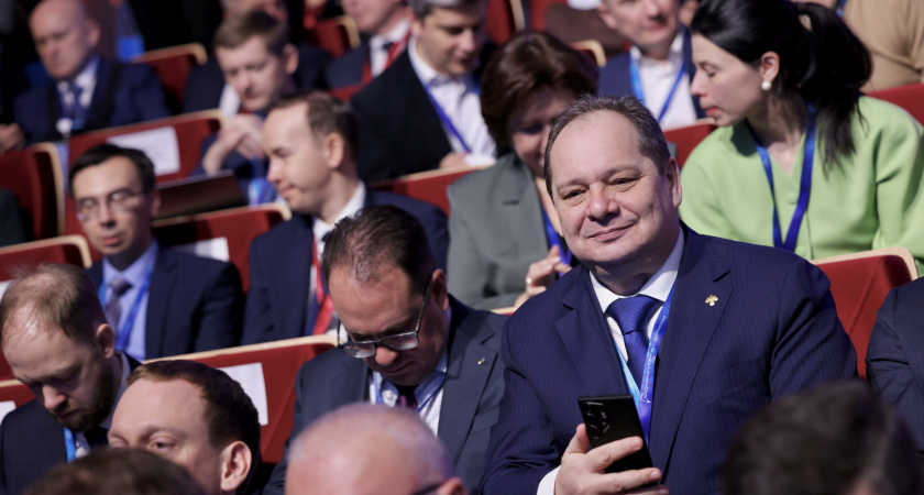 Глава Коми выступил на конгрессе по госуправлению