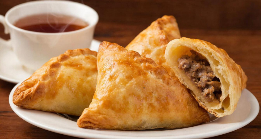 Рецепт "ленивых" пирожков от шефа Ивлева: съедаются еще быстрее, чем готовятся - и воздушные как облачка