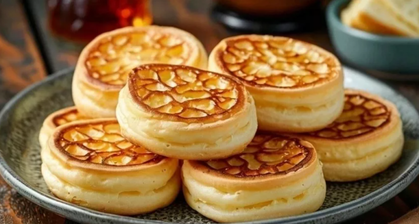 Взбиваем кефир с майонезом — и уже через 15 минут вкуснятина к чаю готова: домашние уплетают, только за ушками трещит