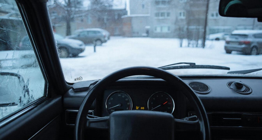 Гениальный способ для зимы: "метод тахометра" — никакого лишнего шума, расхода топлива и замёрзших стёкол