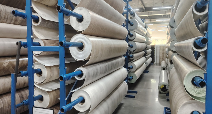 Знакомый мастер рассказал, как он выбирает линолеум в магазине: 6 советов, чтобы не переплачивать