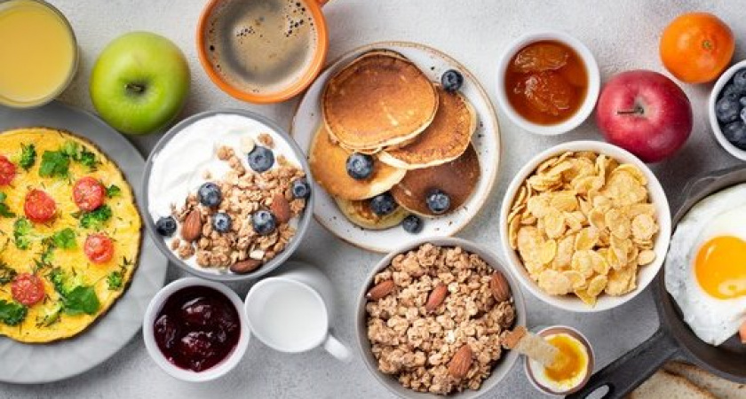 Сахар упрямо держится выше 8: ищите в холодильнике 4 врагов — это совсем не сладости