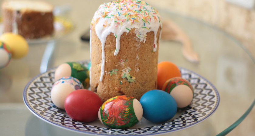 Без муки и выпечки: фирменный пасхальный кулич от Ивлева — все смешал, поставил в холодильник и готово