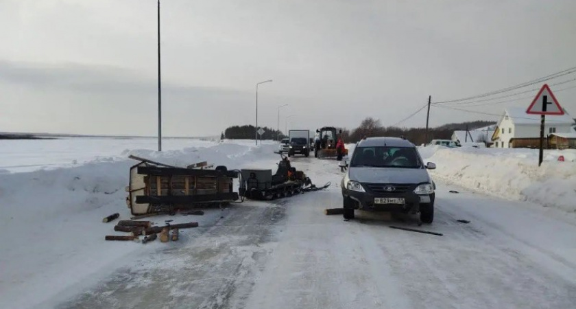 В Коми водитель мотобуксировщика получил перелом бедра в аварии с "Ладой"