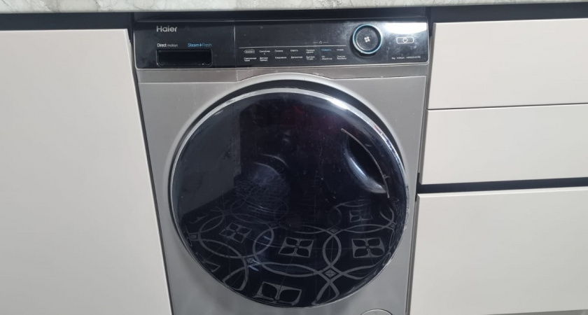 Всего один пакетик в барабан – и даже серые вещи становятся белоснежными: отстирываю полотенца и одежду