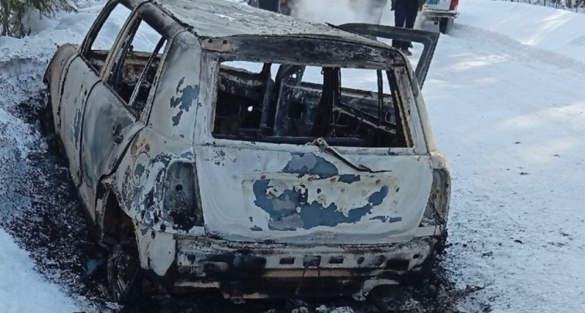 В Коми в автомобиле сгорел мужчина