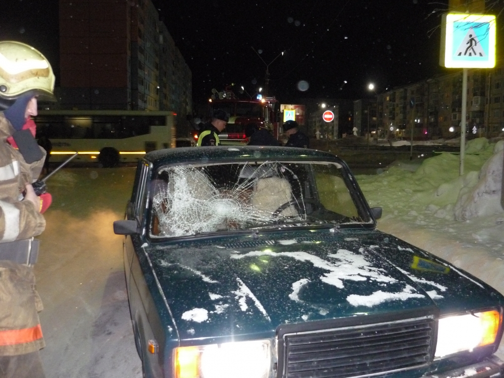 ДТП в Коми: мужчина попал под колеса авто и серьезно пострадал