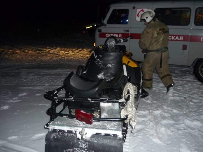 В Коми спасатели помогли незадачливому владельцу снегохода