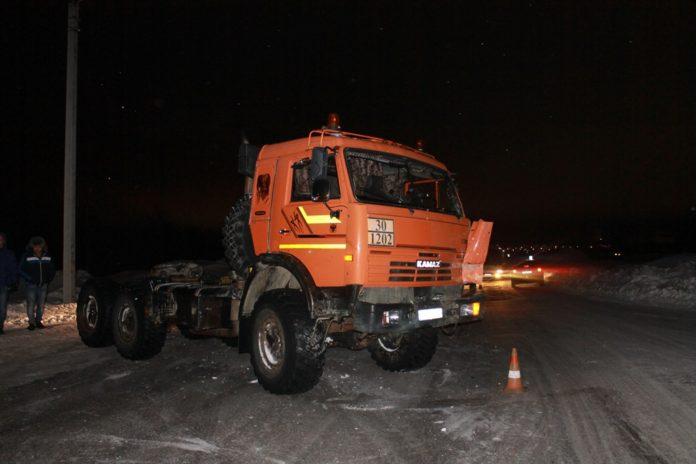 В Коми КамАЗ врезался в пассажирский автобус