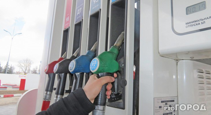В Коми бензин дорожает медленнее, чем по России в целом