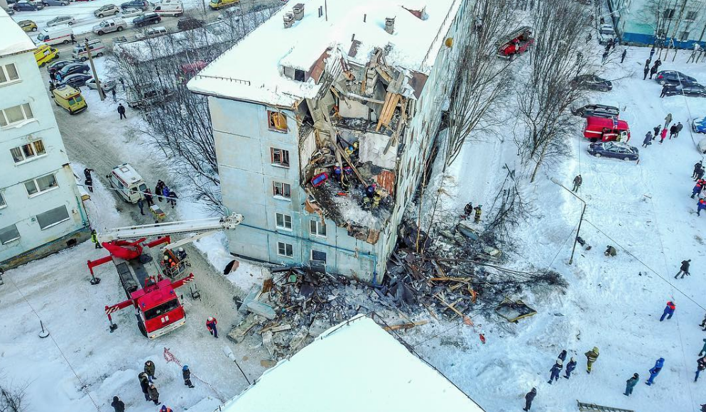 Новости России: В Мурманске мужчина взорвал  дом
