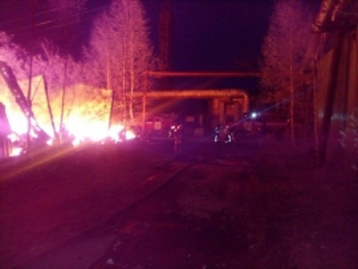 В Сысольском районе пожар уничтожил двухквартирный жилой дом