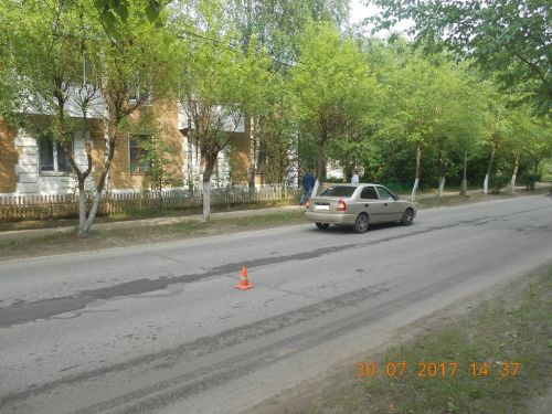 Резкий запах канализации по улице Дзержинского раздражает ухтинцев
