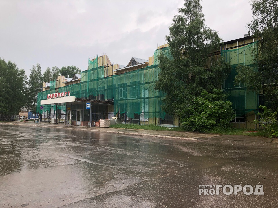 В ухтинском аэропорту началось сокращение сотрудников