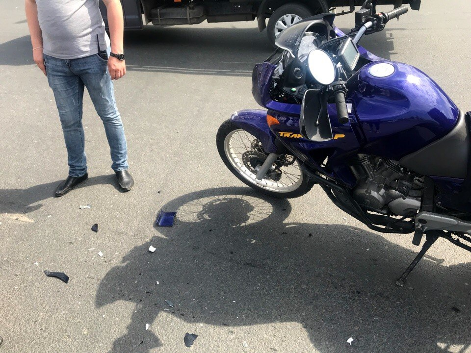 В Коми подросток на мотоцикле сбил собаку и сам попал в больницу