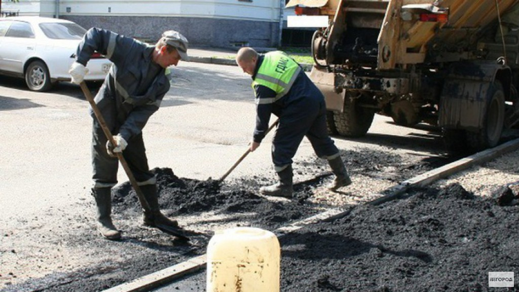 В Москве обсуждают: ремонтировать дороги в Коми, или так сойдет