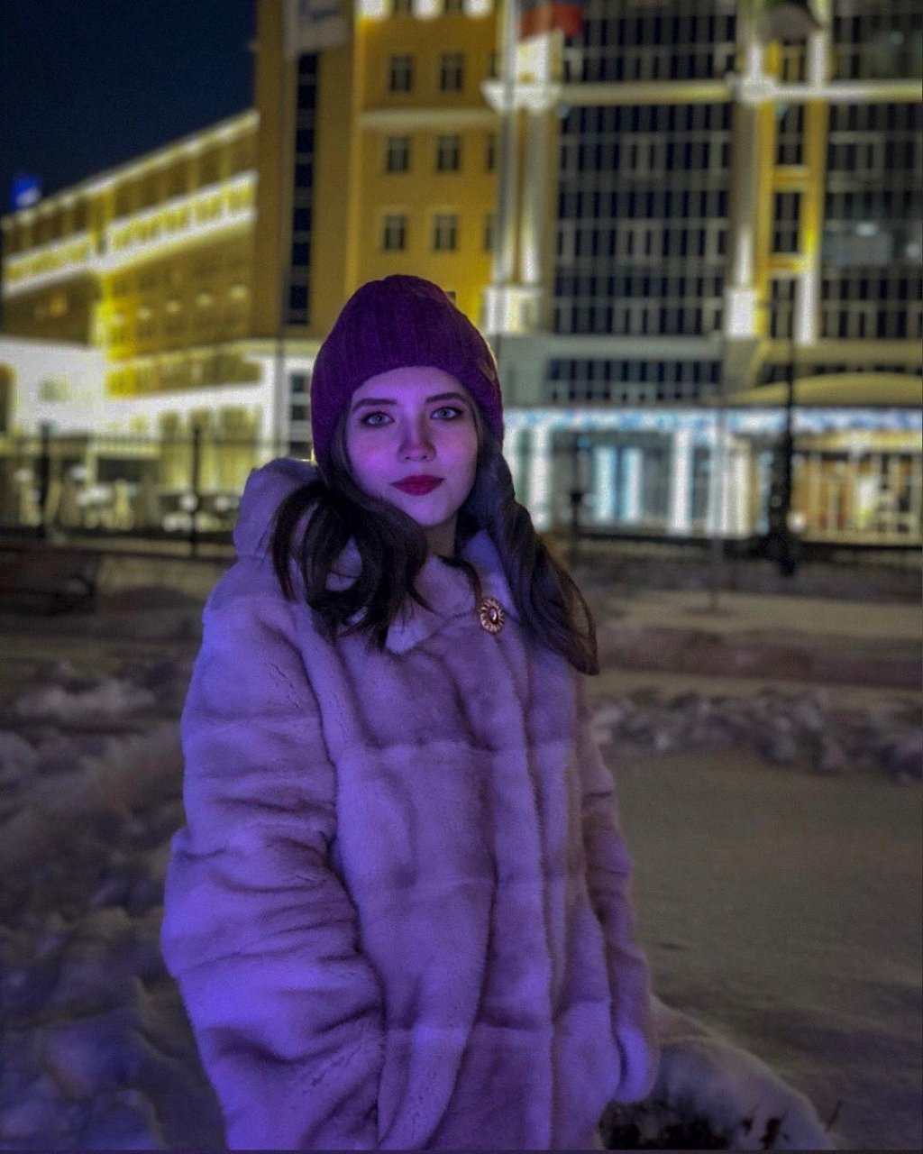 Гирлянды, мишура и горящие глаза: новогодняя Instagram-подборка красавиц Ухты