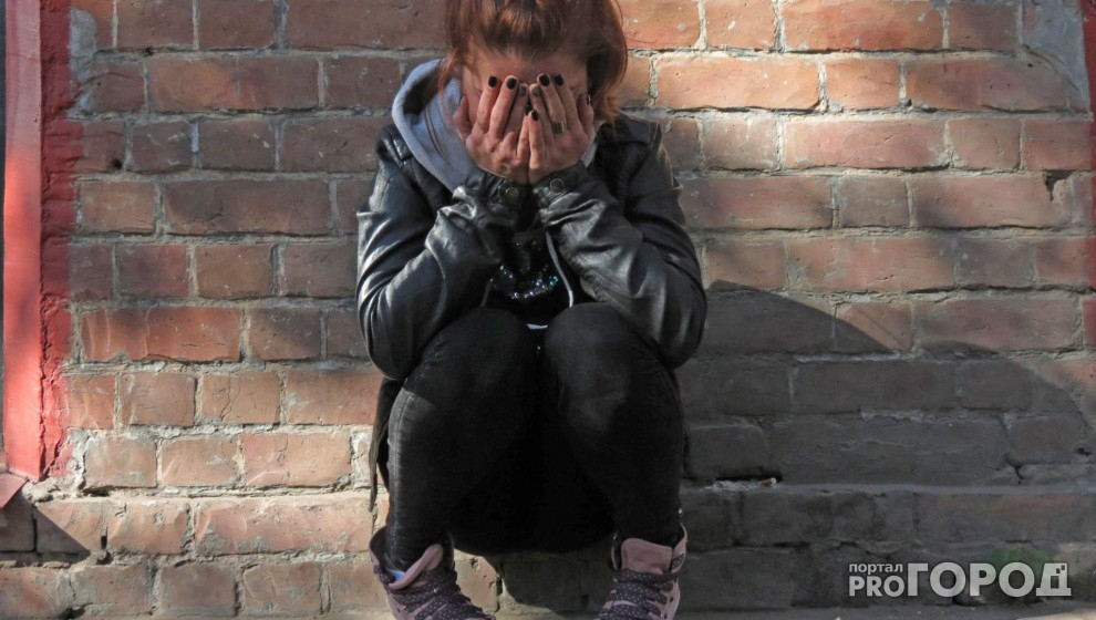 В Коми женщина регулярно избивала свою 15-летнюю падчерицу