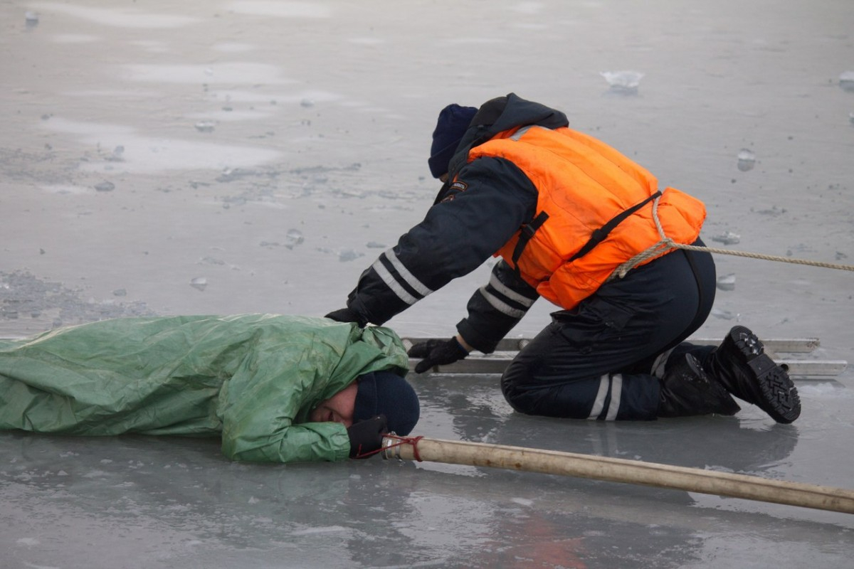 В Коми нашли мужчину на льду реки: на место прибыли все экстренные службы