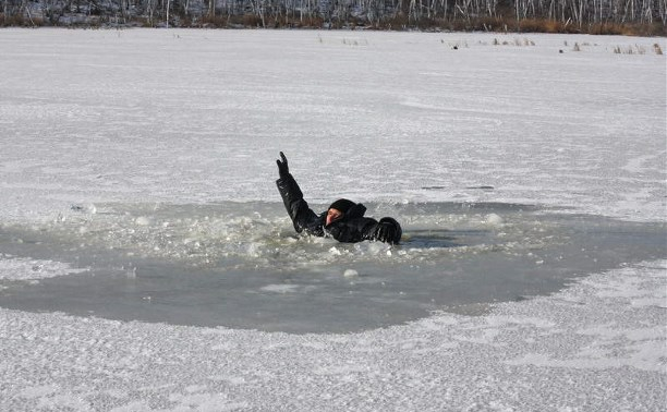 Под Сосногорском под лед засосало мужчину: он пропал без вести