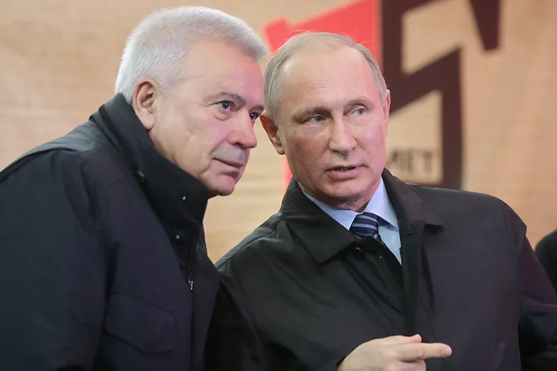 Фото к статье: Алекперов рассказал Путину об Ухтинском нефтеперерабатывающем заводе