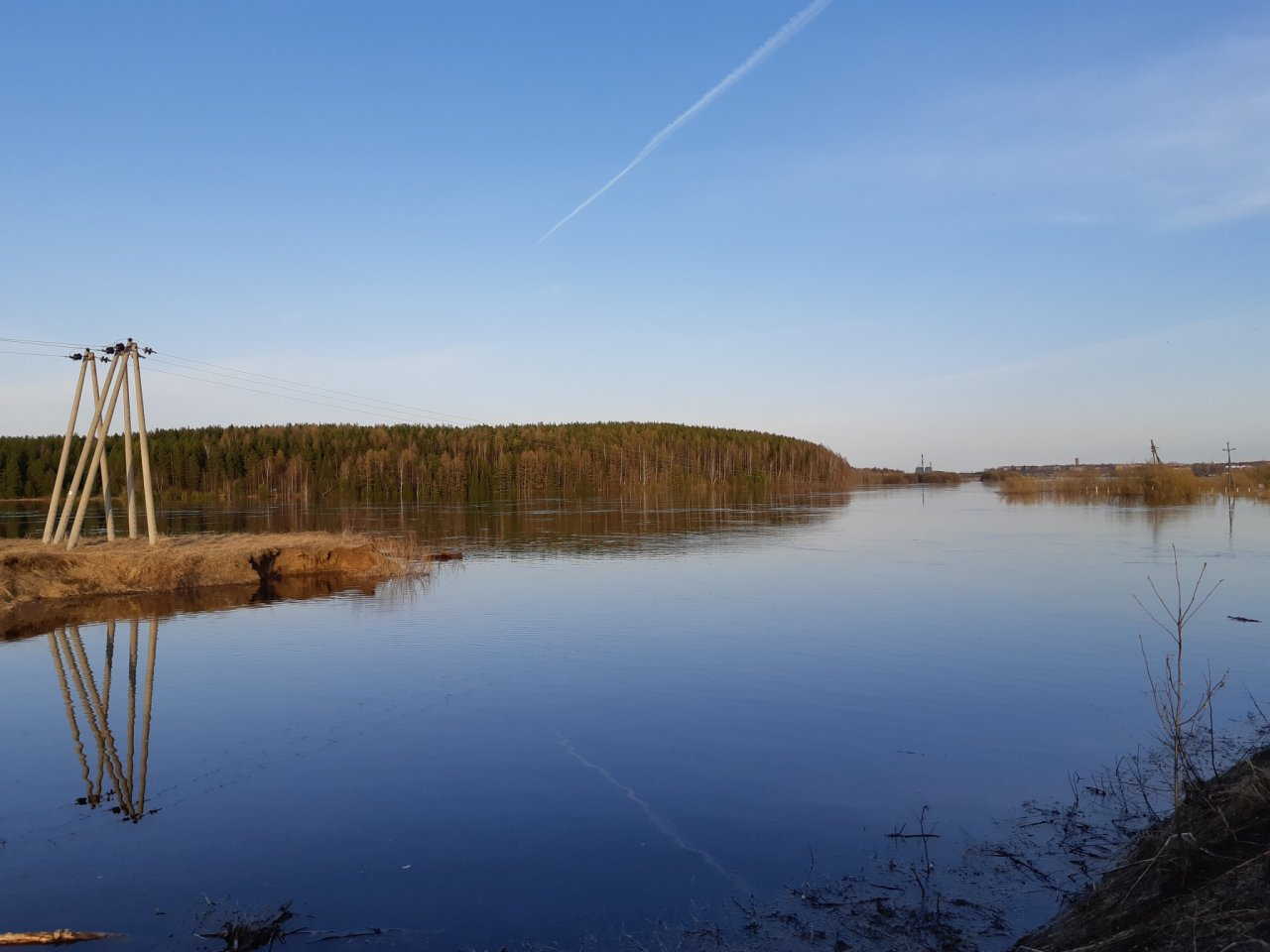 В реках Ухты и Сосногорска снижается уровень воды