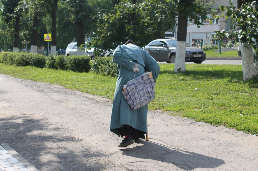 89-летний ухтинец жалуется, что на улице негде присесть и отдохнуть