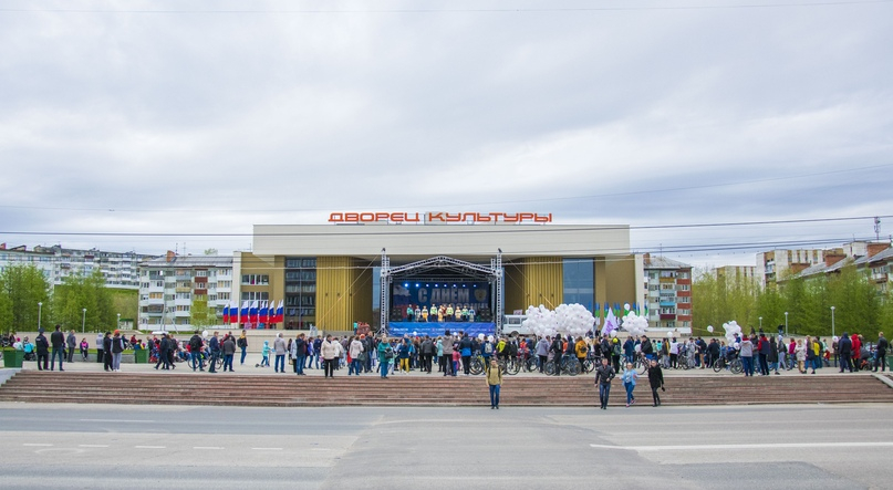 Комсомольская площадь в ухте