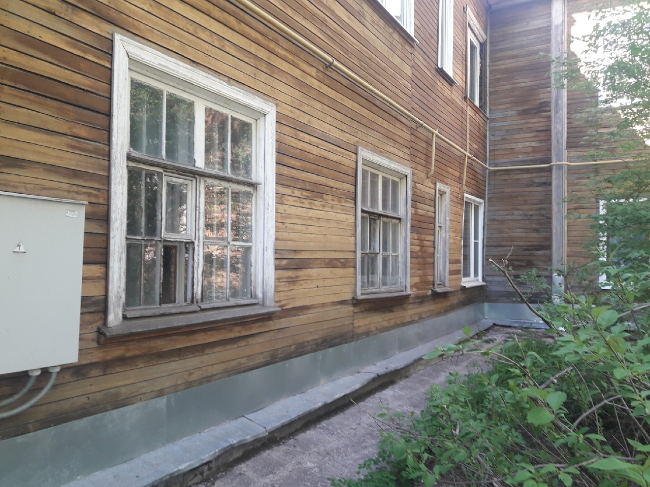 Соседи рассказали о семье трехлетней девочки, которую спасли на Пушкина