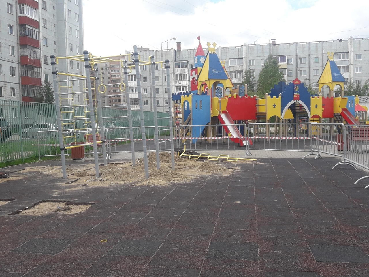 Виновных в трагедии на детской площадке в Ухте привлекут к уголовной ответственности