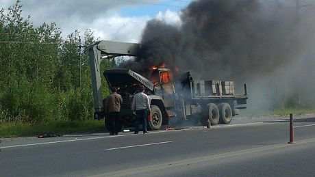 Под Сосногорском сгорел грузовик КрАЗ