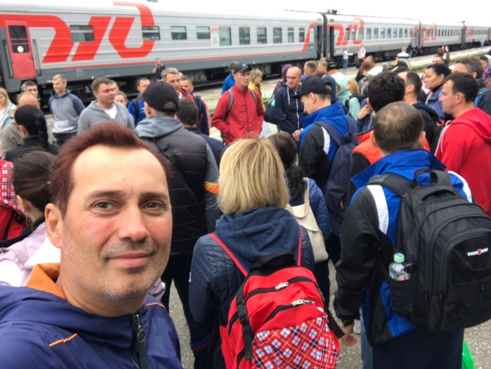 Печорцы и сосногорцы помогают пассажирам поездов, задержанных из-за ЧС в Сосногорском районе