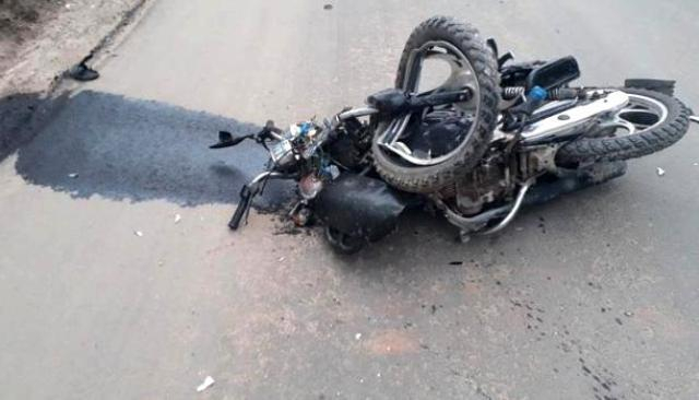 Мотоциклист из соседней области влетел в авто ухтинца и погиб на месте