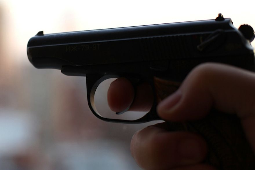 Житель Коми стрелял из пистолета по машинам, и ему ничего за это не было