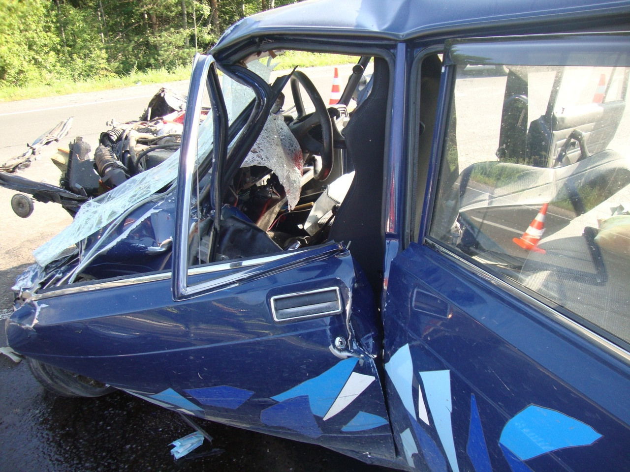 Появились фото и видео аварии на трассе в Коми, где разбились три авто