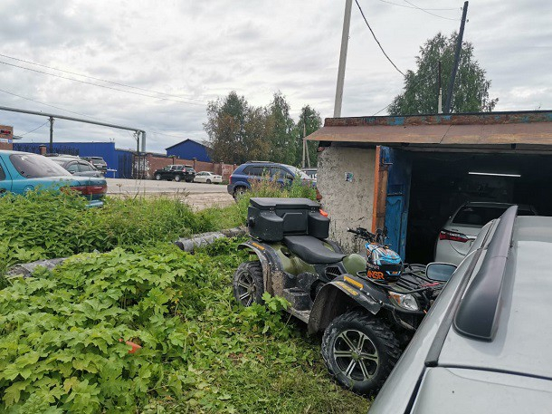 В Сосногорске иномарка столкнулась с квадроциклом