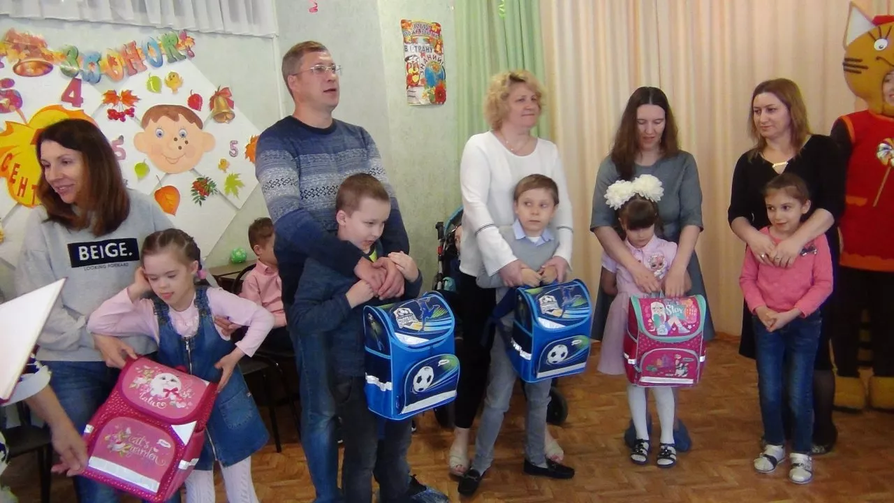 Фото к статье: Ухтинцы помогли детям с ограниченными возможностями здоровья собраться в школу