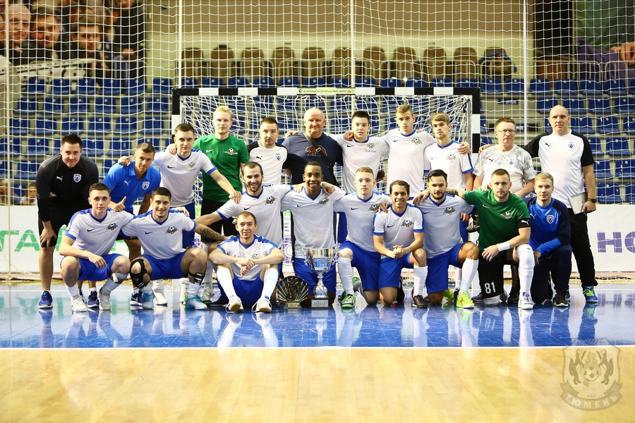 На чемпионате по мини-футболу в Тюмени трое игроков МФК “Ухта” получили травмы