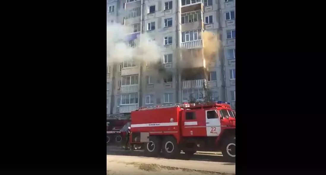 Фото к статье: В Ухте на Куратова загорелась девятиэтажка