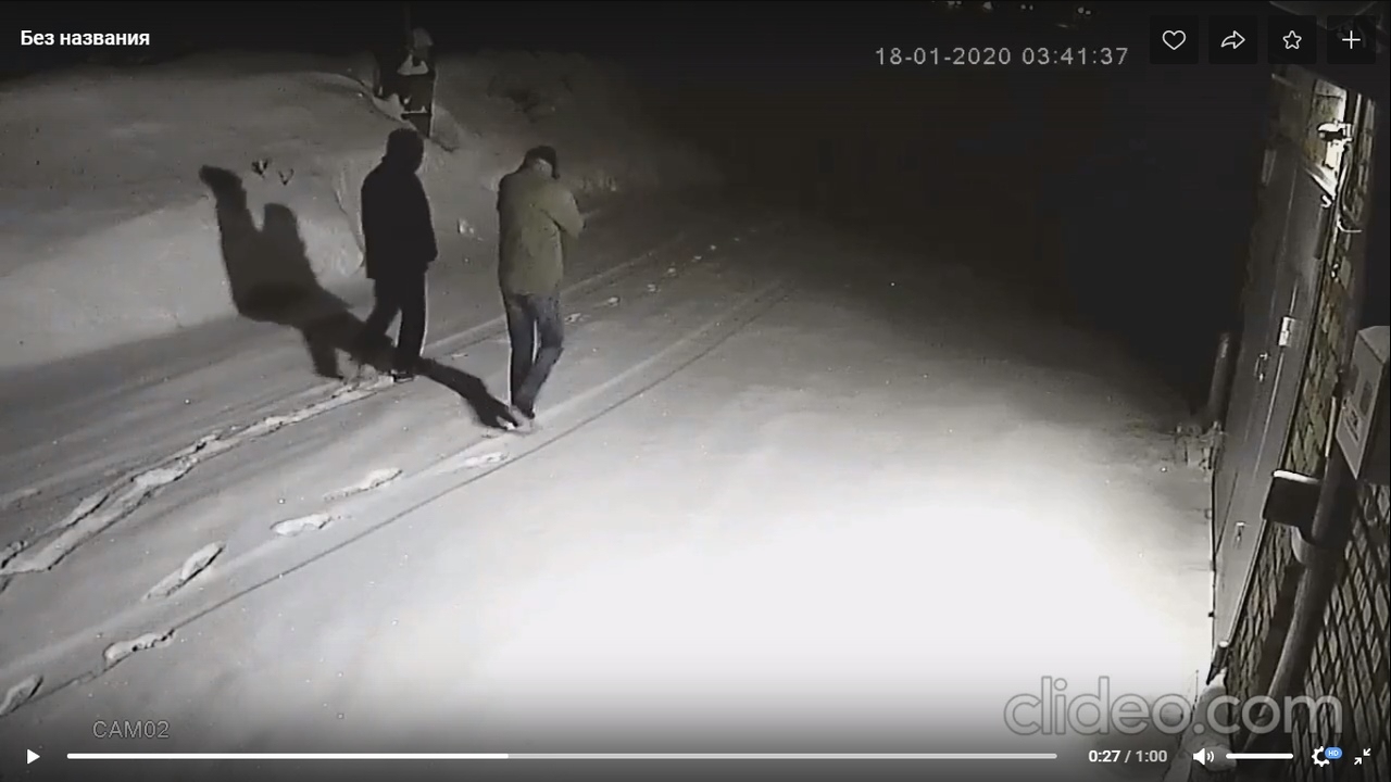 Сосногорцы в балаклавах попали на видео, когда воровали камеры наблюдения