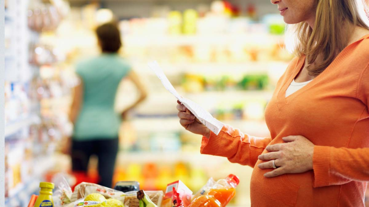 В Коми планируют внедрить продовольственные карты для беременных