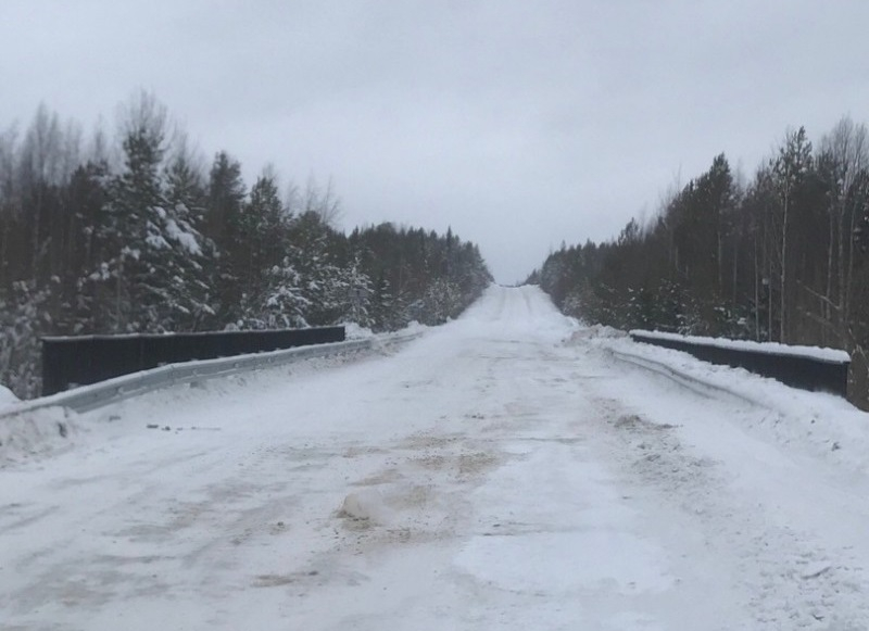 На автодороге Ухта-Вуктыл теперь можно проехать по отремонтированному мосту