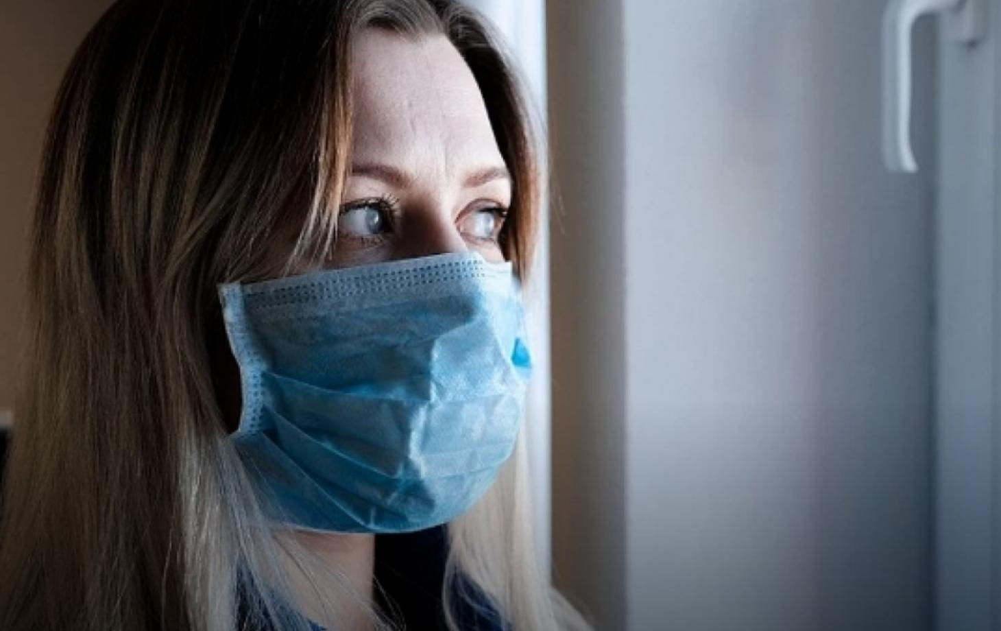 Медик рассказала о бесполезных и опасных советах для защиты от коронавируса
