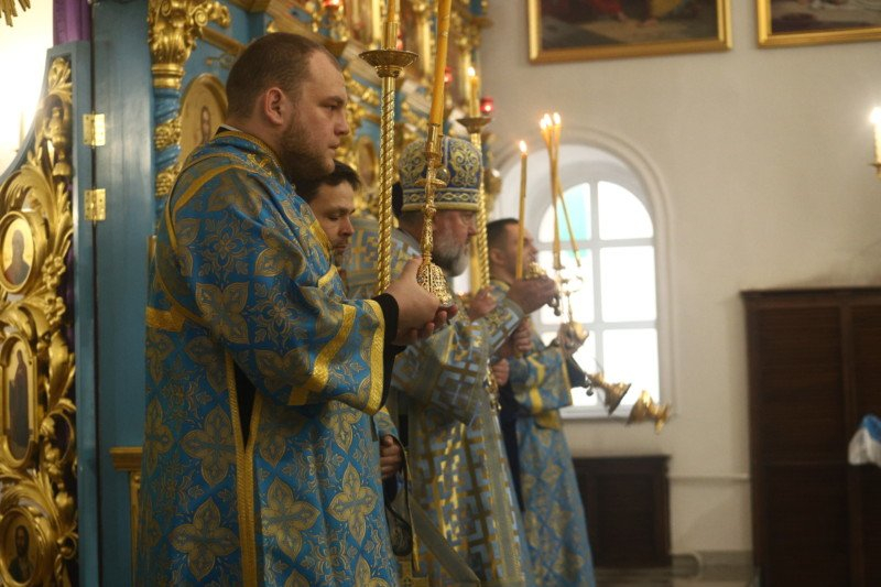 Сегодня православные празднуют "чистый четверг"