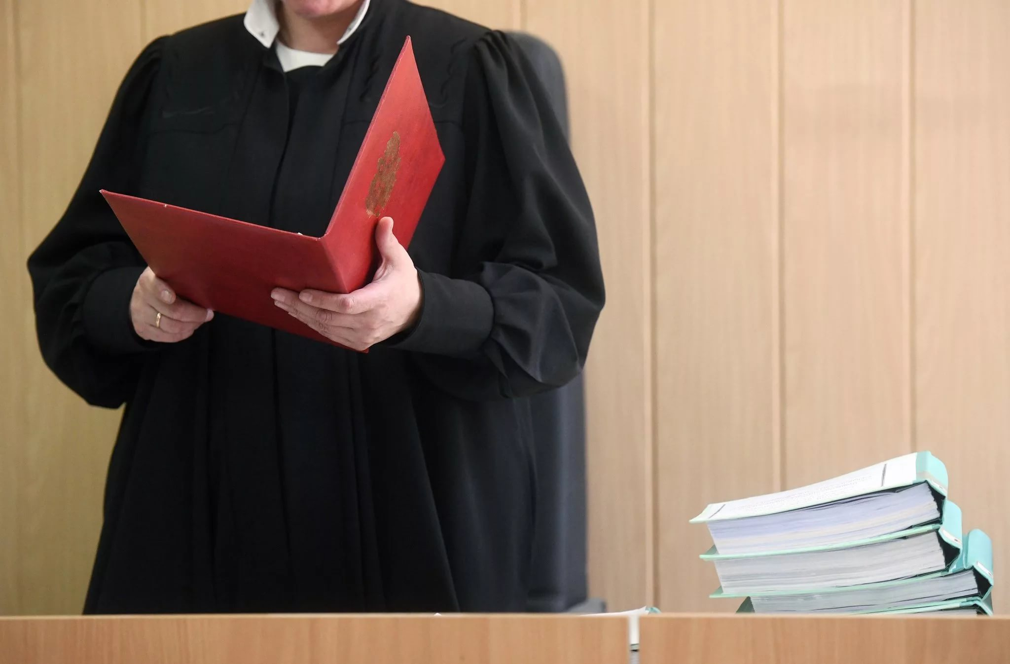 В Сосногорский городской суд требуются судьи