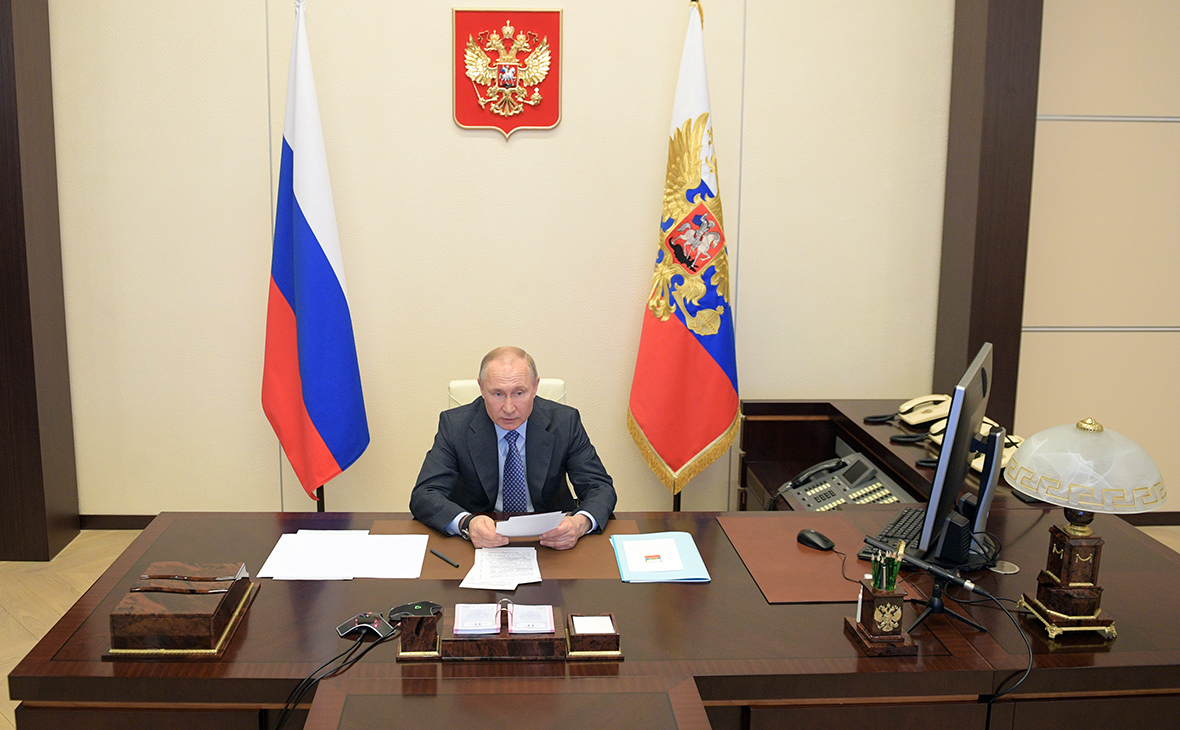Путин поручил правительству разработать меры поддержки бизнеса и населения