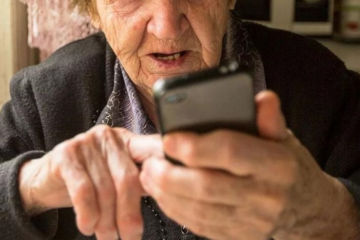 Пенсионерка в Коми распознала телефонных мошенников