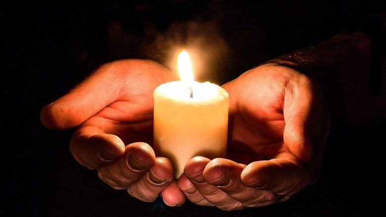 Жители Коми зажгли свечи памяти online