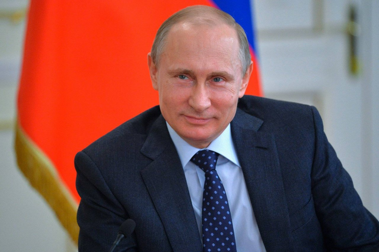 Президент России Владимир Путин выступил с обращением к гражданам страны накануне основного дня голосования по поправкам в Конституцию